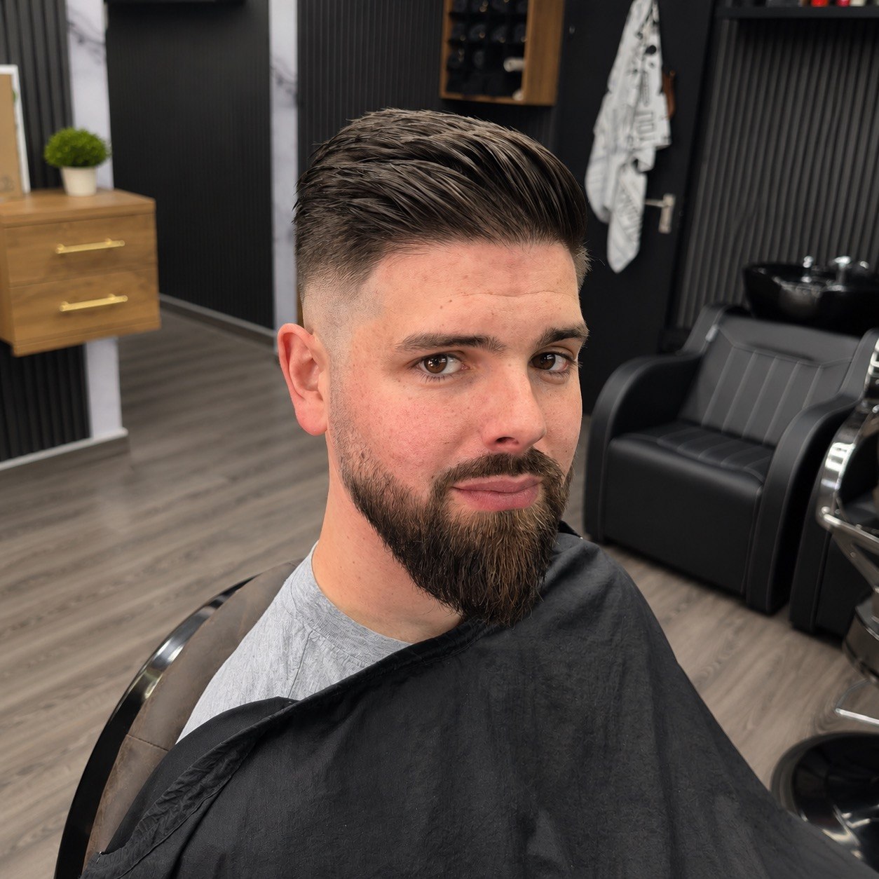 Golden Cut Look